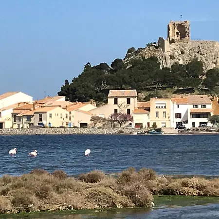 Avec Vue Sur La Tour Barberousse * Gruissan